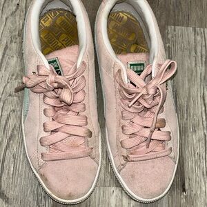 Puma Women's Soft Pink Sneakers